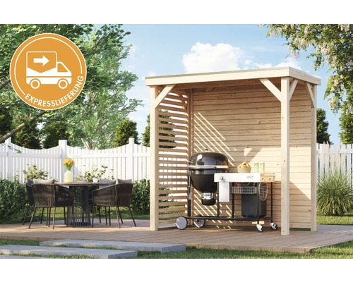 Holz Grillkota mit Grill, Tisch und Stühlen im Garten