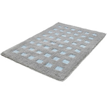 Graue Badematte mit quadratischem Muster