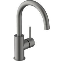 Küchenarmatur aus Metall mit hohem Auslauf