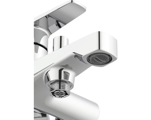 Detailaufnahme einer Armatur für ein Waschbecken