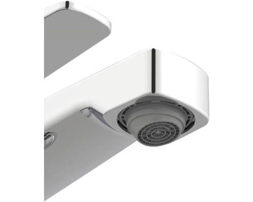 Wasserhahn aus Chrom, Nahaufnahme