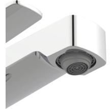 Nahaufnahme eines Wasserhahn-Auslaufs