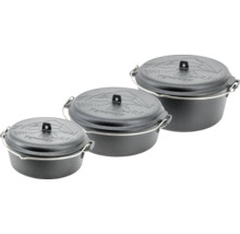 Drei Petromax Feuertöpfe aus Gusseisen mit Deckel und Tragegriff