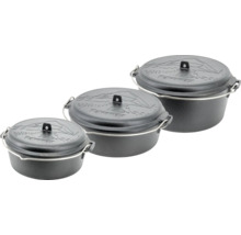 Drei Petromax Feuertöpfe aus Gusseisen mit Deckel und Tragebügel