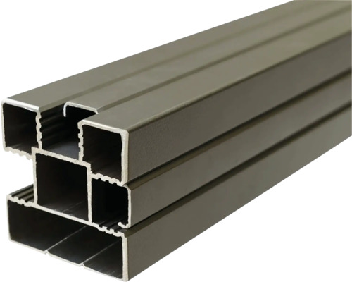 Stapel von Aluminium Vierkantrohren