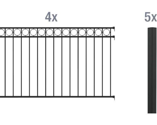 Vier Zaunelemente und fünf Zaunpfosten