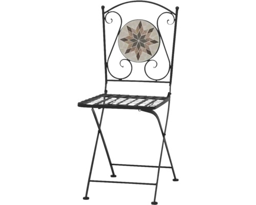 Klappbarer Gartenstuhl aus Metall mit Mosaik-Inlay im Sternendesign in der Rückenlehne und Gitter-Sitzfläche.