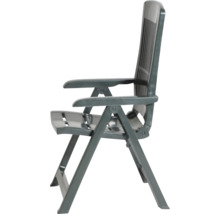 Klappbarer Gartenstuhl aus dunkelgrünem Kunststoff mit Armlehnen und hoher Rückenlehne.