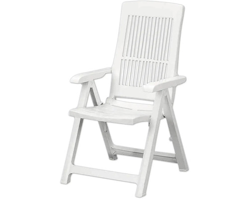 Weißer Klappsessel aus Kunststoff mit hoher Rückenlehne und Armlehnen für den Garten.