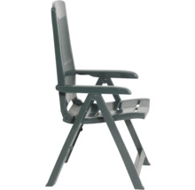 Klappbarer Gartenstuhl aus grünem Kunststoff mit Armlehnen.