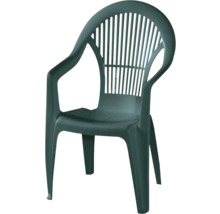 Dunkelgrüner Stapelstuhl aus Kunststoff mit Armlehnen und Lamellen-Rückenlehne.