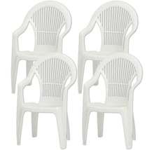 Set aus vier Gartenstühlen aus weißem Kunststoff mit Armlehnen und Lattenrücken.