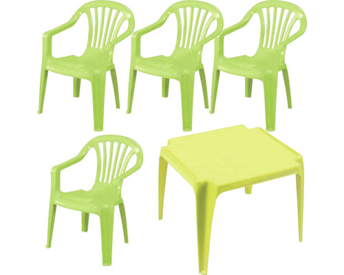 Kindersitzgruppe bestehend aus vier Kunststoffstühlen mit Armlehnen und einem quadratischen Kunststofftisch in Grün.