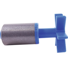 Ersatzrotor für Pumpe, bestehend aus einem metallischen Magneten und einem blauen Flügelrad aus Kunststoff.