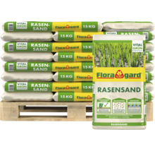 Palette mit Rasensand von Floragard in 15 Kilogramm Säcken