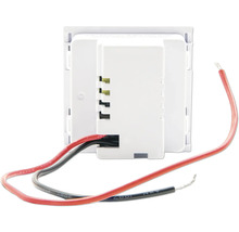 Rückansicht eines weißen elektronischen Geräts mit Anschlüssen und Kabeln