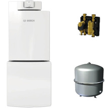 Bosch Heizungssystem bestehend aus weißer Standeinheit mit Bosch Logo, digitalem Display, Messinganschlussgruppe und silbernem Ausdehnungsgefäß.