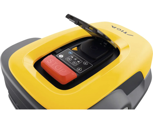 Stiga Mähroboter mit geöffneter Abdeckung, darunter Bedienfeld und roter Stoppknopf