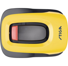 Draufsicht auf einen gelb-schwarzen Stiga Mähroboter mit rotem Stoppknopf