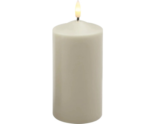 Dekorative Stumpenkerze mit LED-Flamme