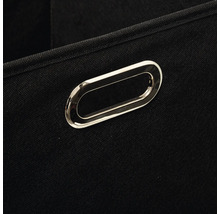 Detailaufnahme einer schwarzen Aufbewahrungsbox mit Griff