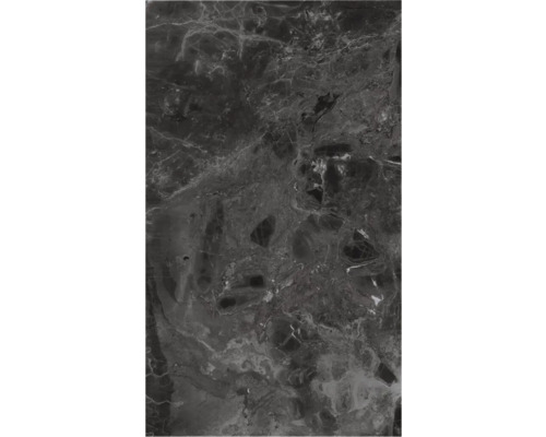 Nahaufnahme einer dunklen Marmorfliese mit feinen weißen Adern