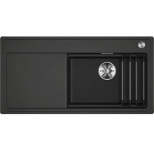 Schwarzes Küchenspülbecken mit Abtropffläche, Siebkorbventil und Reling