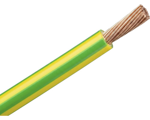 Erdungskabel mit gelb-grüner Isolierung und freiliegenden Kupferdrähten