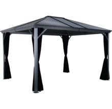 Gartenpavillon mit Vorhängen