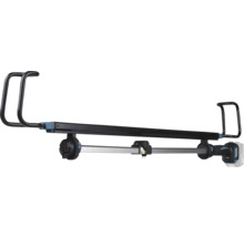 Makita Akku-LED-Arbeitsleuchte mit ausziehbaren Haltearmen für Motorhauben und Makita Logo.