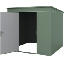 Dunkelgrünes Gerätehaus aus Metall mit Pultdach und einer geöffneten Tür.