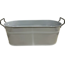 Dekorative Zinkwanne mit Griffen