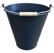 Eimer aus Metall mit Holzgriff