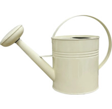 Metallgießkanne für den Garten