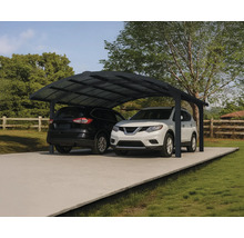 Doppel-Carport mit zwei Autos auf Betonfläche