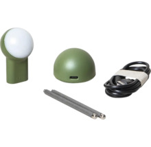 Tragbares wiederaufladbares LED-Leuchtenset mit Lampenkopf, Standfuß, Metallstiften und USB-Ladekabel.