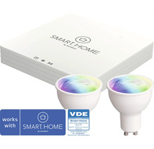 Smart Home by hornbach Starterset mit Gateway, zwei GU10 LED-Lampen mit Farbwechselfunktion und VDE-Prüfsiegel.