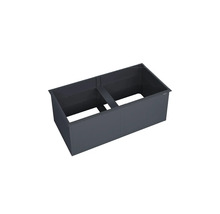 Rechteckiges Hochbeet aus Metall in Anthrazit mit Mittelstrebe.