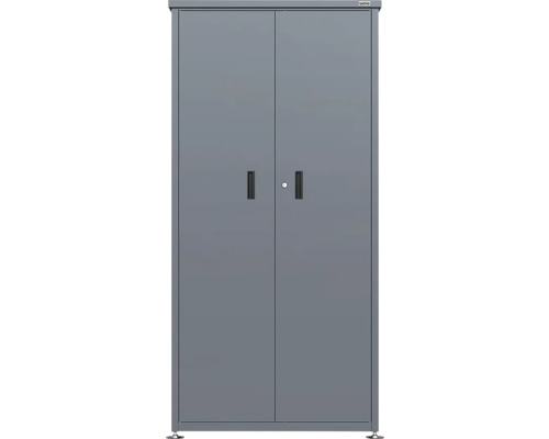 Hoher grauer Metall-Gartenschrank mit Doppeltüren, zwei Griffmulden und Schloss. Weka Logo.