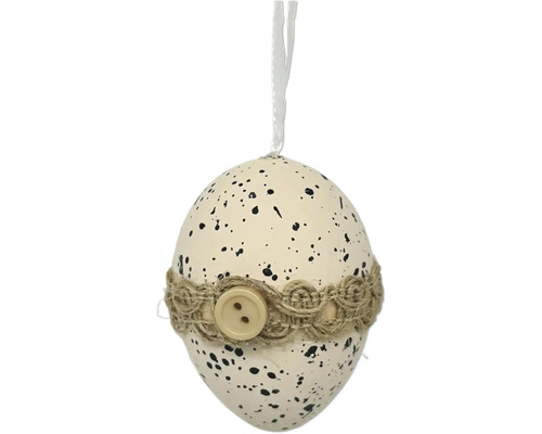 Dekoei mit schwarzen Sprenkeln, Juteband und Knopf sowie Aufhängeschlaufe für die Osterdekoration.