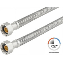 Flexible Panzerschläuche aus Edelstahl mit Anschlussmuttern und DVGW-Zertifizierung.