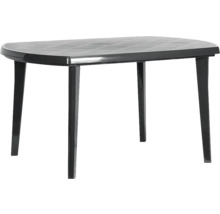 Ovaler Gartentisch aus schwarzem Kunststoff mit Karomuster auf der Tischplatte.