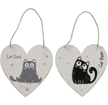 Herzförmige Hängedekoration mit Katzenmotiven, Aufschrift Cat Dad und Cat Mom, inklusive Juteschnur.