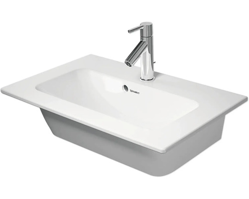 Rechteckiges weißes Einbauwaschbecken aus Keramik mit verchromter Armatur und Überlauf.