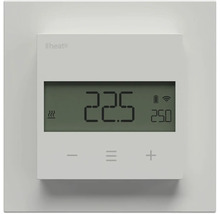 Weißer digitaler Thermostat von Heatit mit LCD-Anzeige von 22,5 Grad, Heatit Logo und Touch-Bedienelementen.