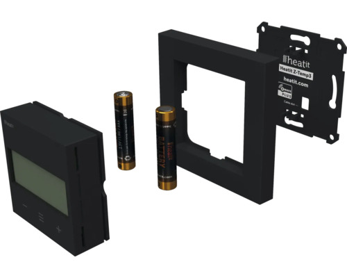 Elektronisches Thermostat Heatit Z-Temp3 mit Digitalanzeige, Montagerahmen, Wandhalterung und zwei Batterien vom Typ AAA, Z-Wave Plus kompatibel.