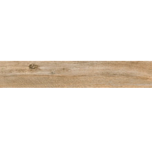 Feinsteinzeug in Holzoptik mit Maserung und Astlöchern.