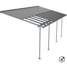 Terrassenüberdachung aus Aluminium mit teilweise gedeckter Dachfläche und Stützpfosten (Image AI modified or generated)