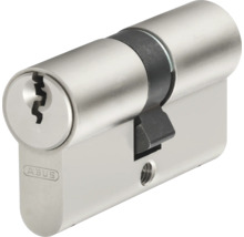 Silberfarbener ABUS Profil-Doppelzylinder aus Metall mit ABUS Logo.