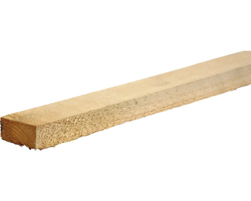 Sägeraues Holzbrett aus Nadelholz für Bau und Konstruktion.